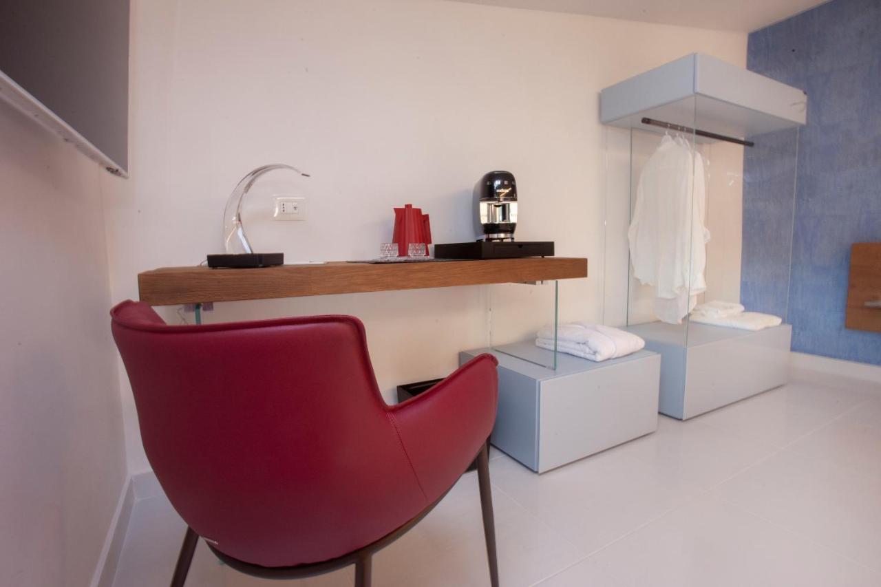 Aquamaris Design Suite & Spa Paestum Eksteriør bilde