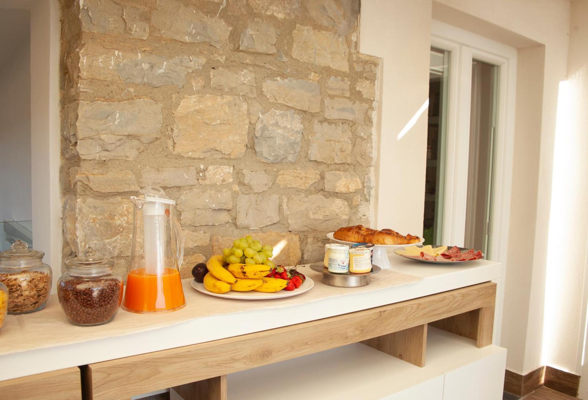 Aquamaris Design Suite & Spa Paestum Eksteriør bilde