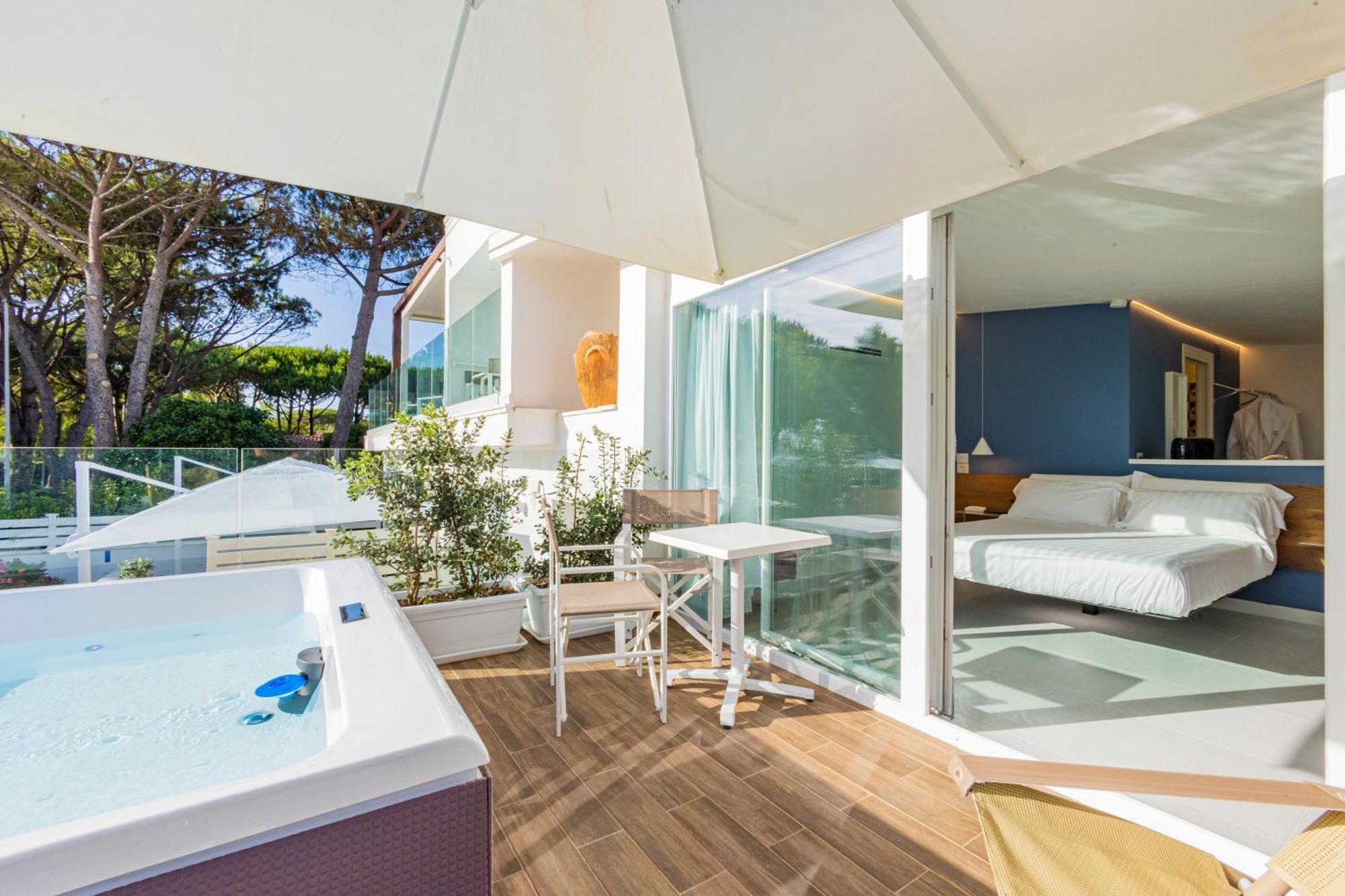 Aquamaris Design Suite & Spa Paestum Eksteriør bilde